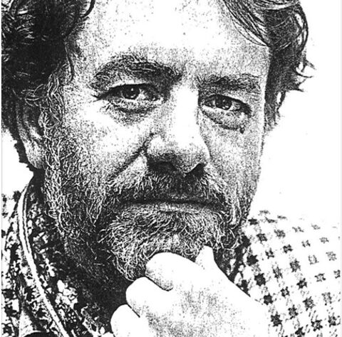 Schwarzweißporträt von Harry Pepl in grobem Zeitungsraster, die Hand am Kinn.