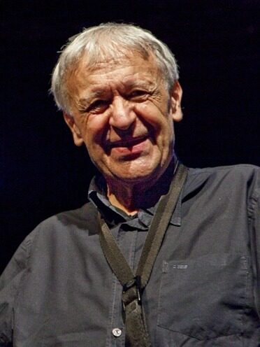 Michel Portal lächelnd im Jazzclub Domicil in Dortmund, Deutschland, 2010.