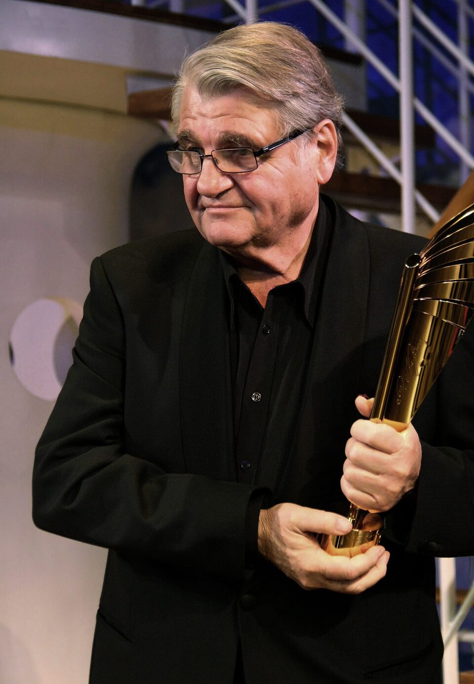Peter Turrini lors de la remise du prix de théâtre Nestroy 2011 au Raimund Theater à Vienne, Autriche.